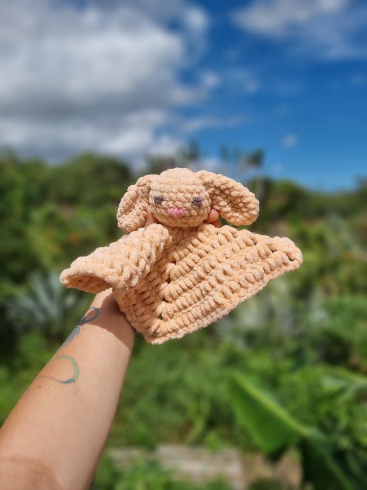 Doudou Bébé en Crochet – Lapin Doux et Réconfortant 🍼