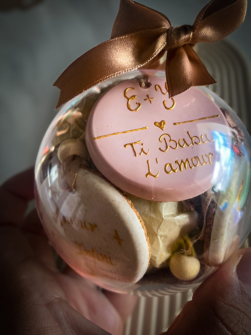 La « Bulle positive » spéciale bébé by L’atelier Carrousel - Macarons personnalisables