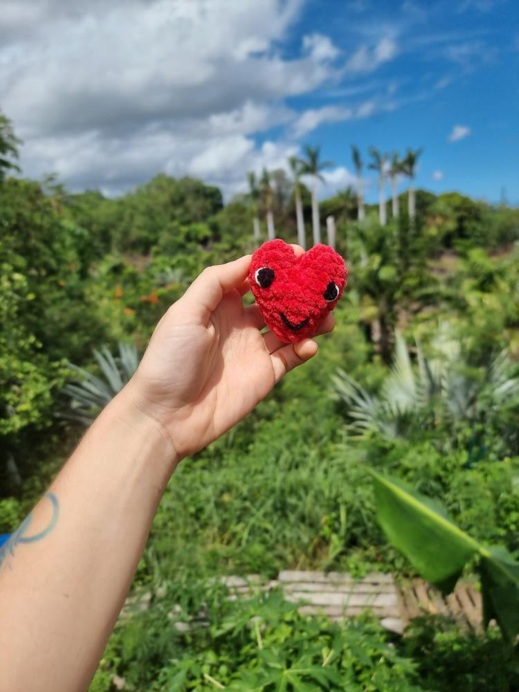 Petit Cœur en Crochet – Cadeau Fait Main Plein d’Amour ❤️