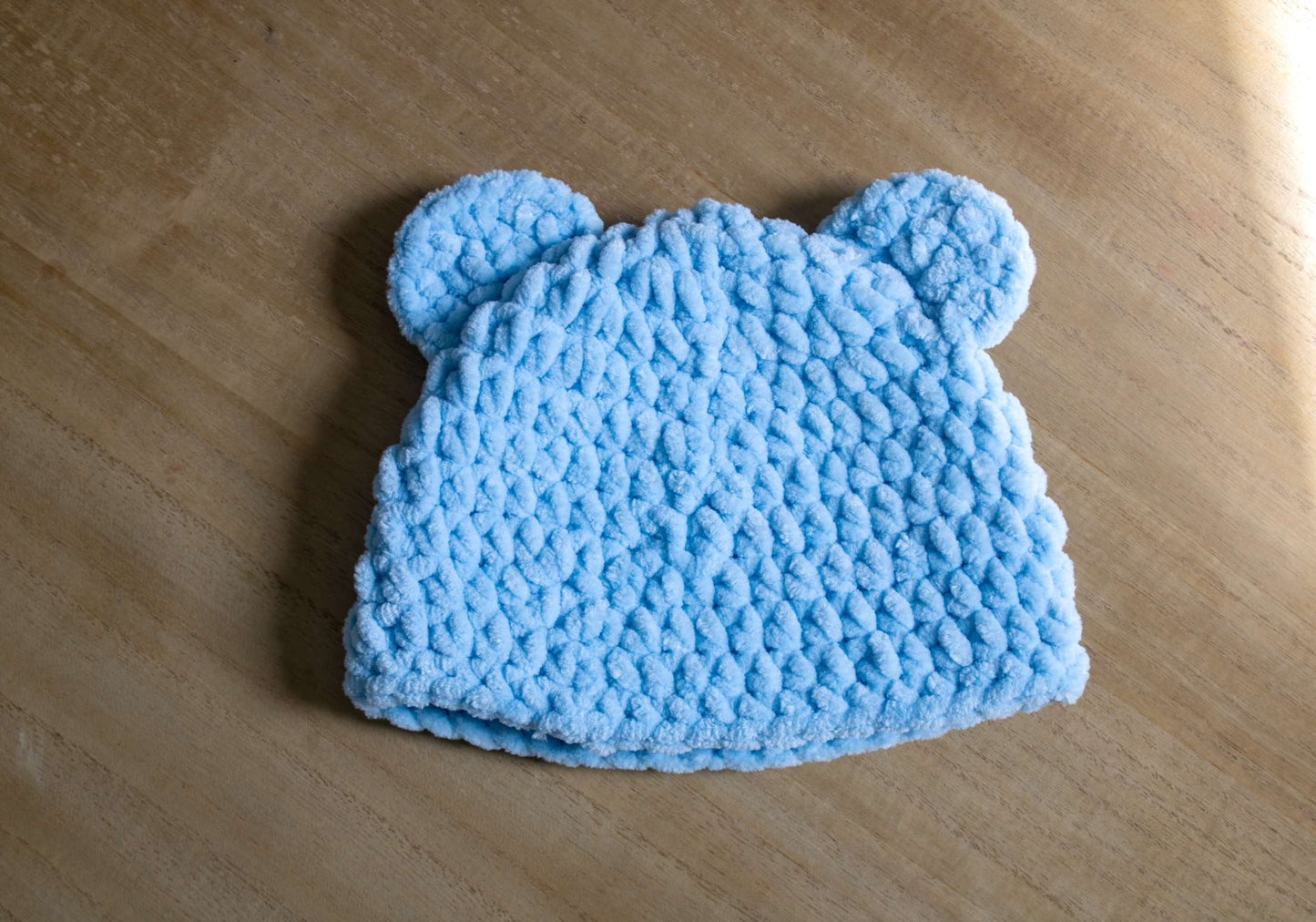 Bonnet bébé en Crochet 🧸 – Fait Main et Personnalisable | L’Atelier Loop