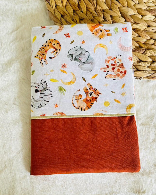 Protège carnet de santé 🐳 | Handmazing