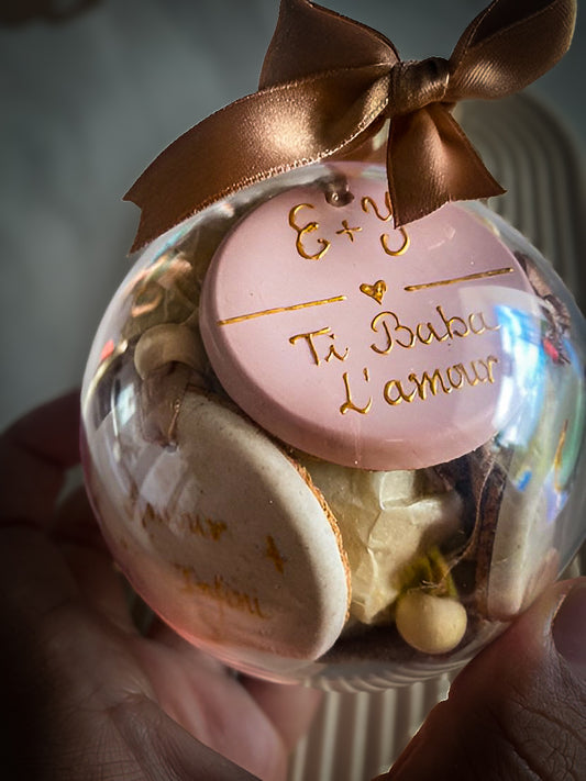 La « Bulle positive » spéciale bébé by L’atelier Carrousel - Macarons personnalisables